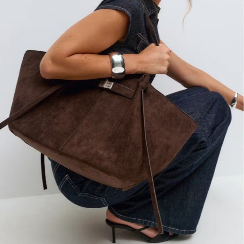Duttini | Structured Shopper Bag, Gold-Tone Detail