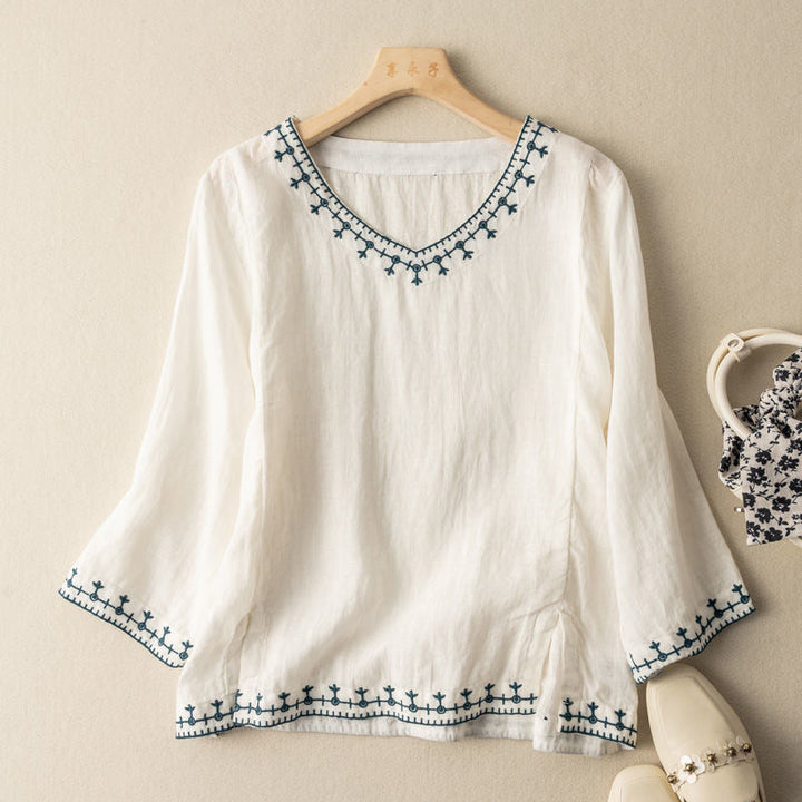 Duttini | Refined Pattern V-Neck Blouse with a Timeless Finish