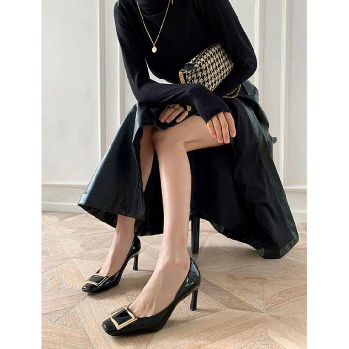 Duttini | Cushioned Square Toe Buckle Detail with Cushioned Support