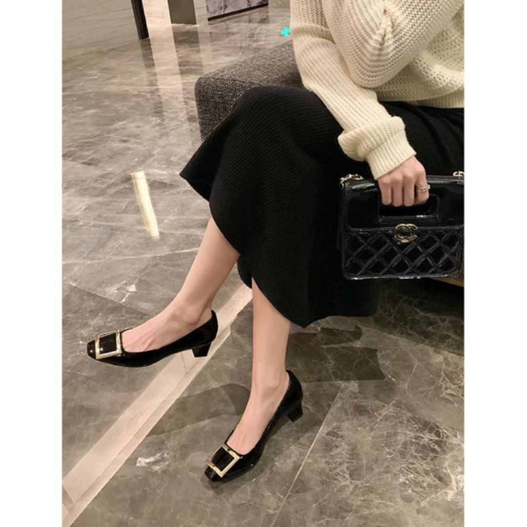 Duttini | Cushioned Square Toe Buckle Detail with Cushioned Support