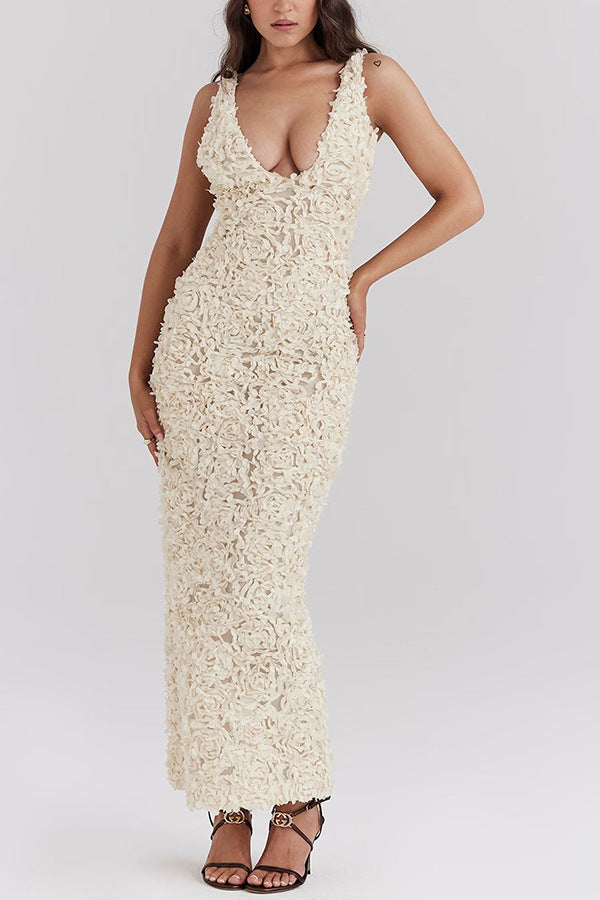 Duttini | Textured Floral Deep Plunge Gown