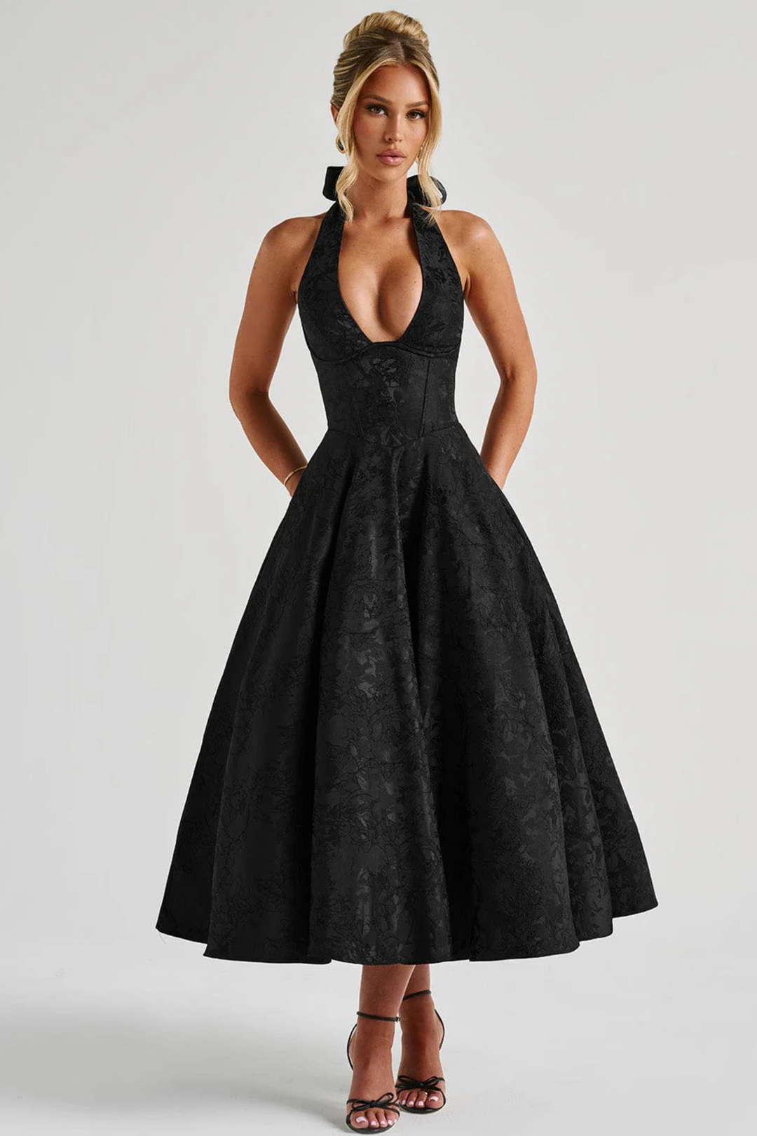 Duttini | Bow Halterneck Midi Evening Dress