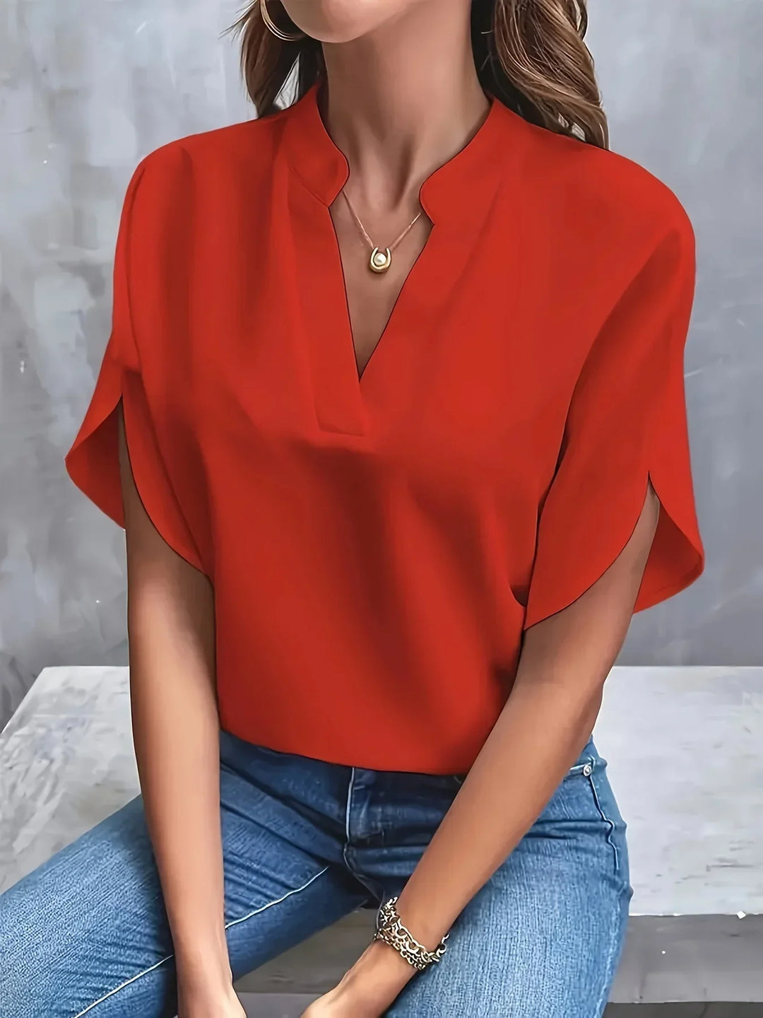 Duttini | Sophisticated Blouse With Tailored Design in a Flattering Cut