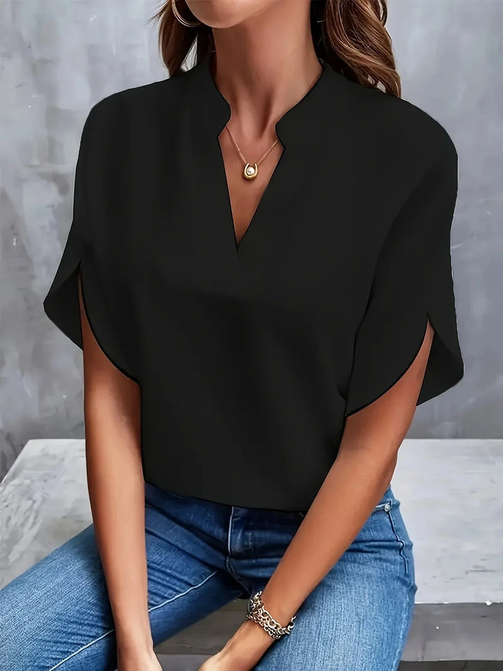 Duttini | Sophisticated Blouse With Tailored Design in a Flattering Cut