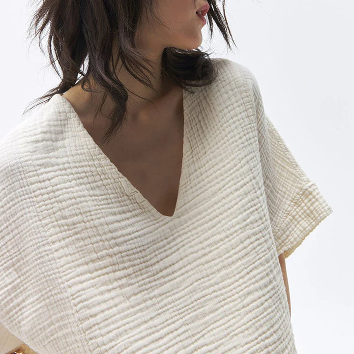 Duttini | V-Neck Crop Tee for Women in Gauze Fabric