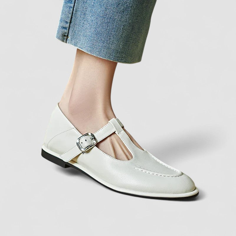 Duttini | Supportive T-Strap for Walking in Comfort