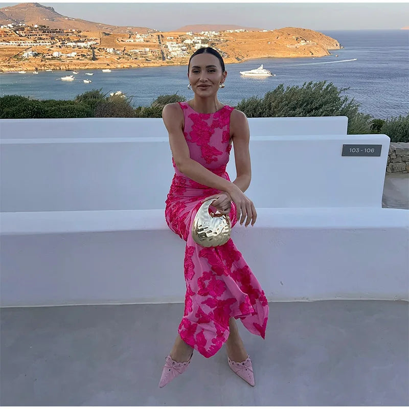 Duttini | Elegant Maxi Dress With Pink Floral Design