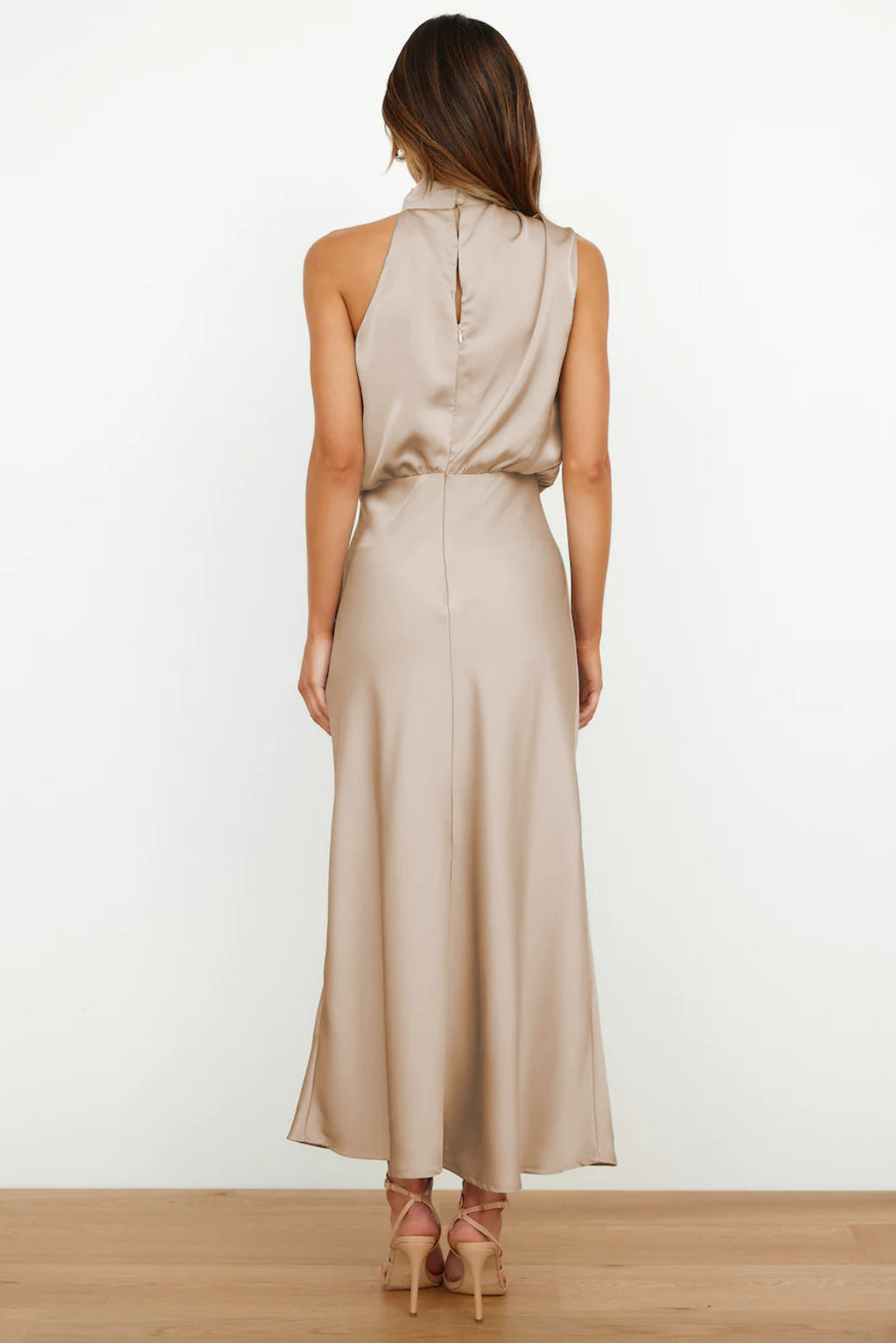 Duttini | Elegant Halter Evening Dress with Graceful Drape