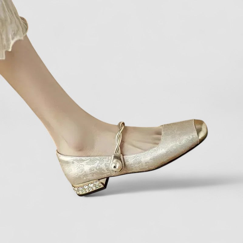 Duttini | Lightweight Metallic Accents with a Comfort Fit