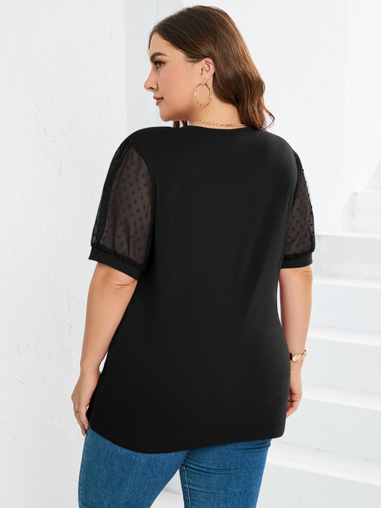 Duttini | Elegant V-Neck Top in a Flattering Cut