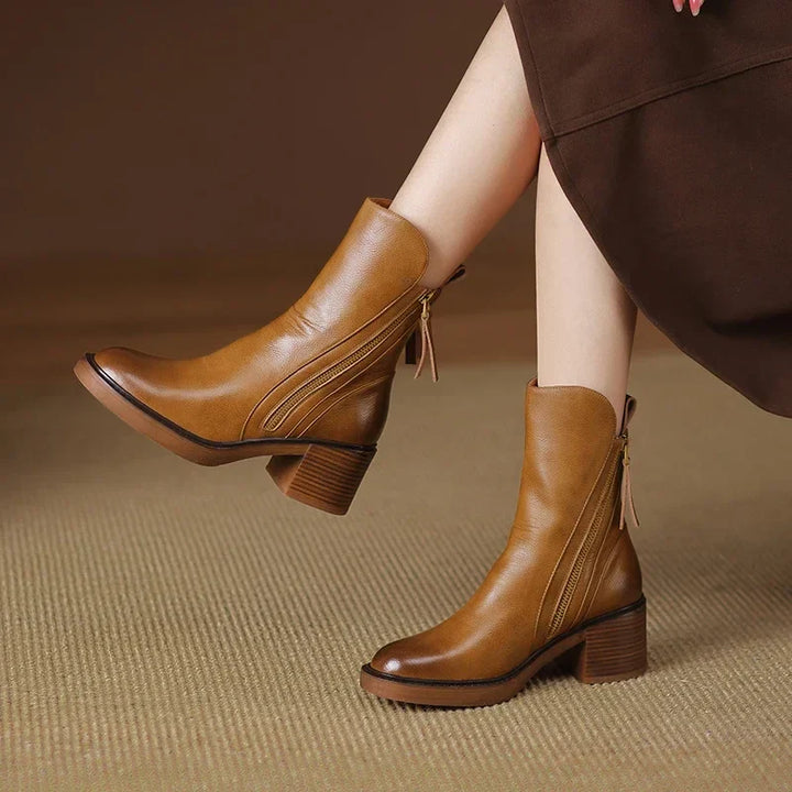 Duttini | Supportive Tassel Accent Chunky Sole Ankle Boots