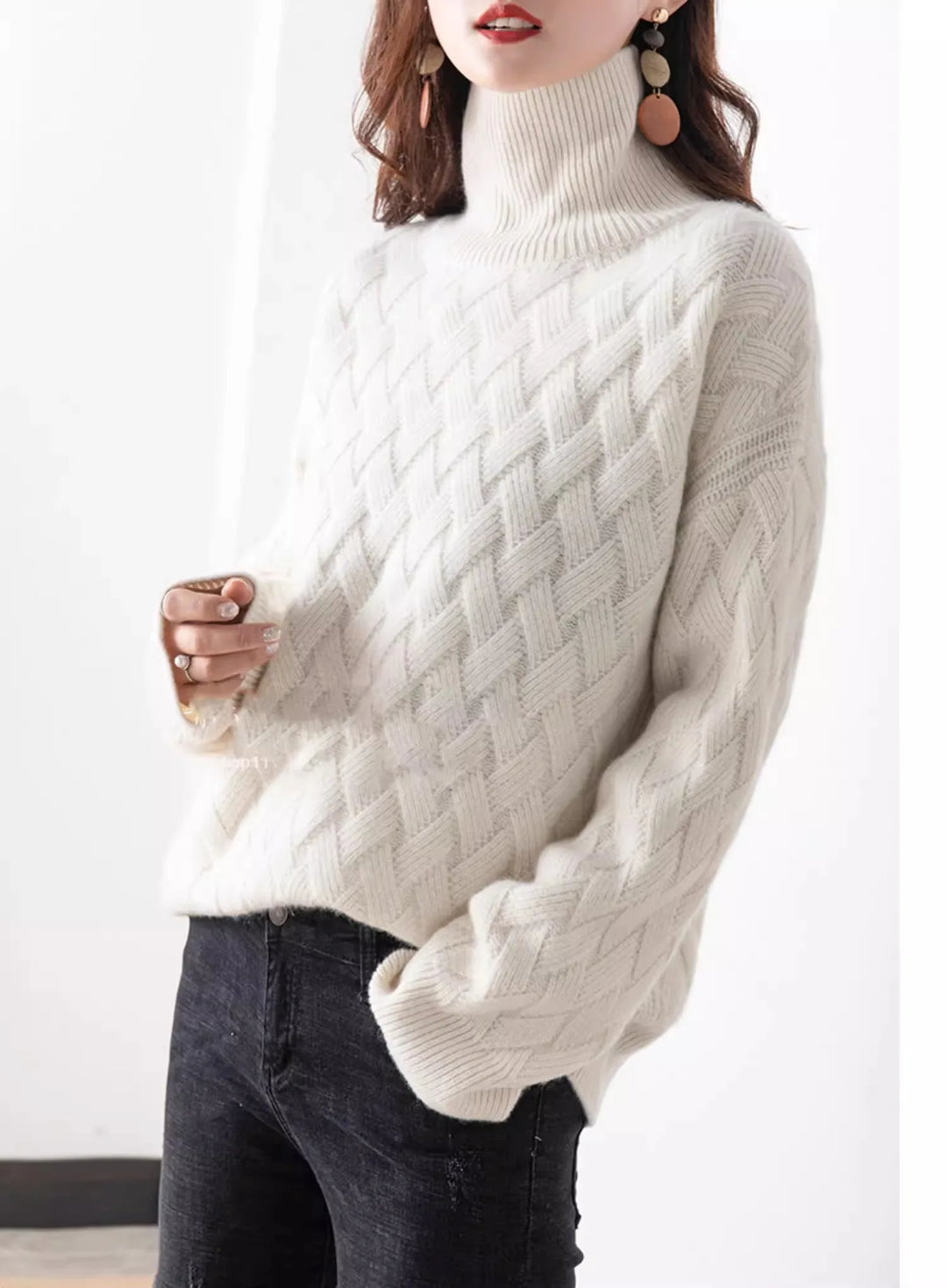 Duttini | Cable Turtleneck Sweater