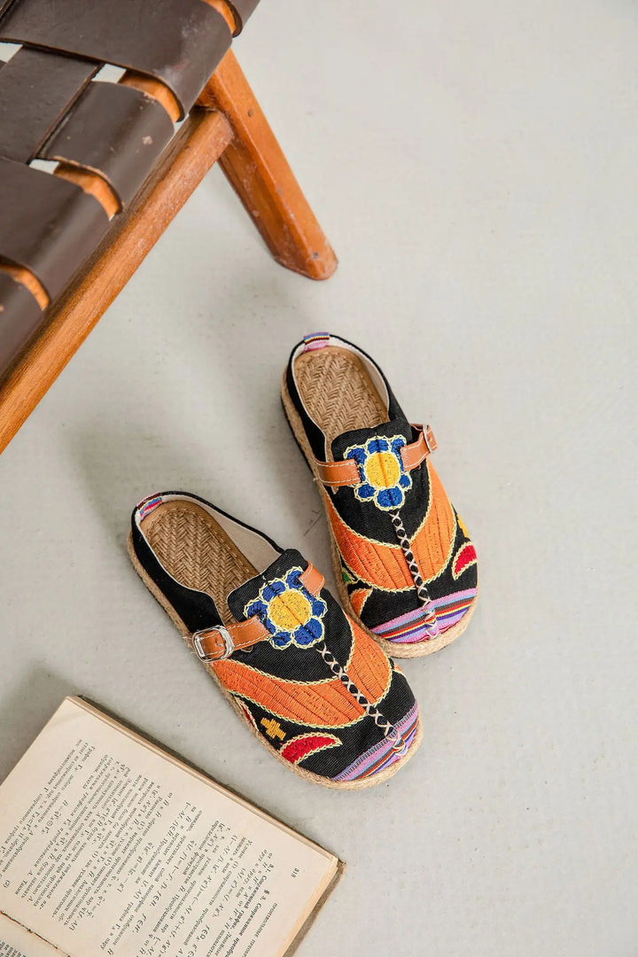 Duttini | Woven Slip-Ons