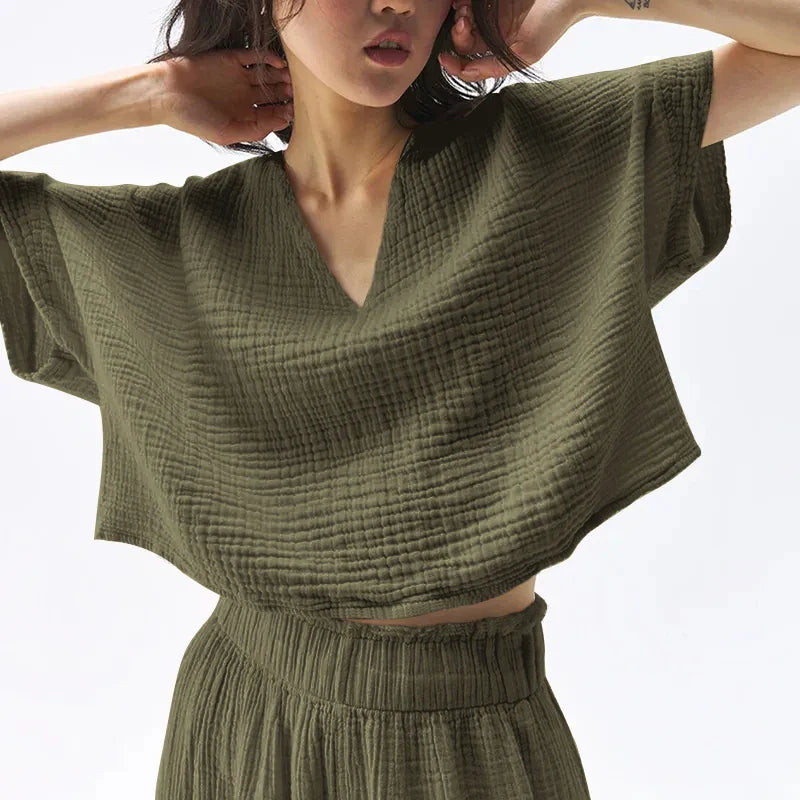 Duttini | V-Neck Crop Tee for Women in Gauze Fabric