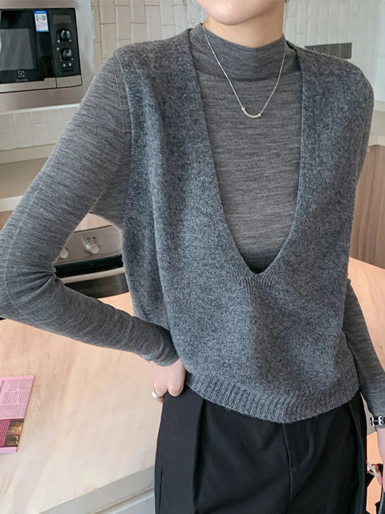 Duttini | Deep-V Wool Vest