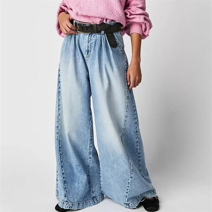Duttini | Pleated Wide-Leg Jeans for Women in Denim Blue