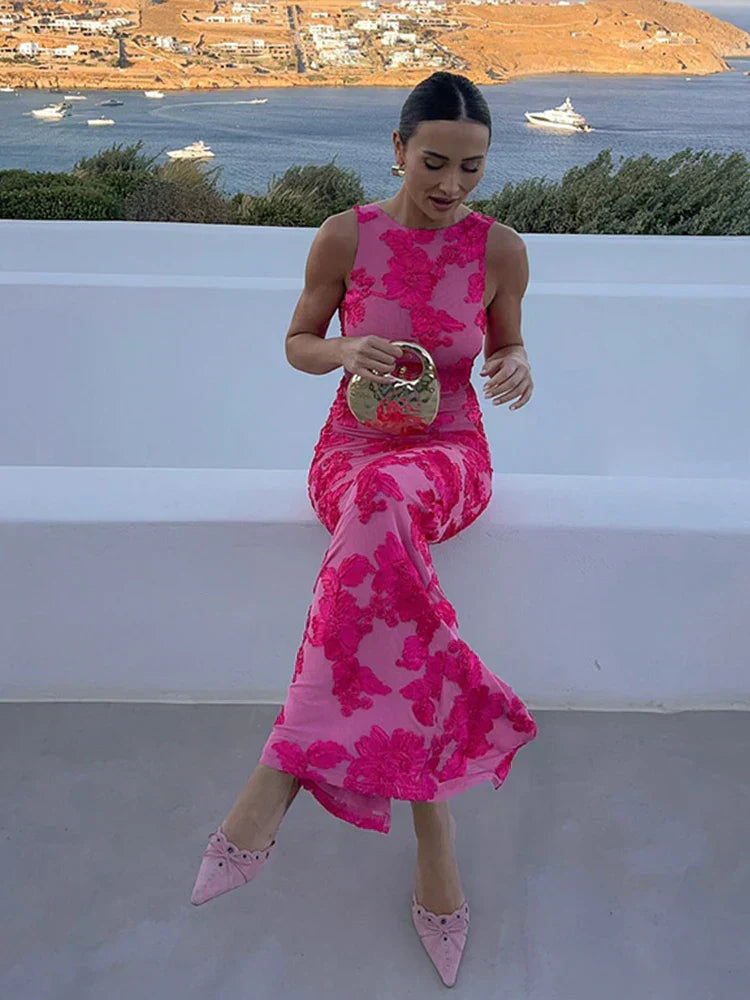 Duttini | Elegant Maxi Dress With Pink Floral Design