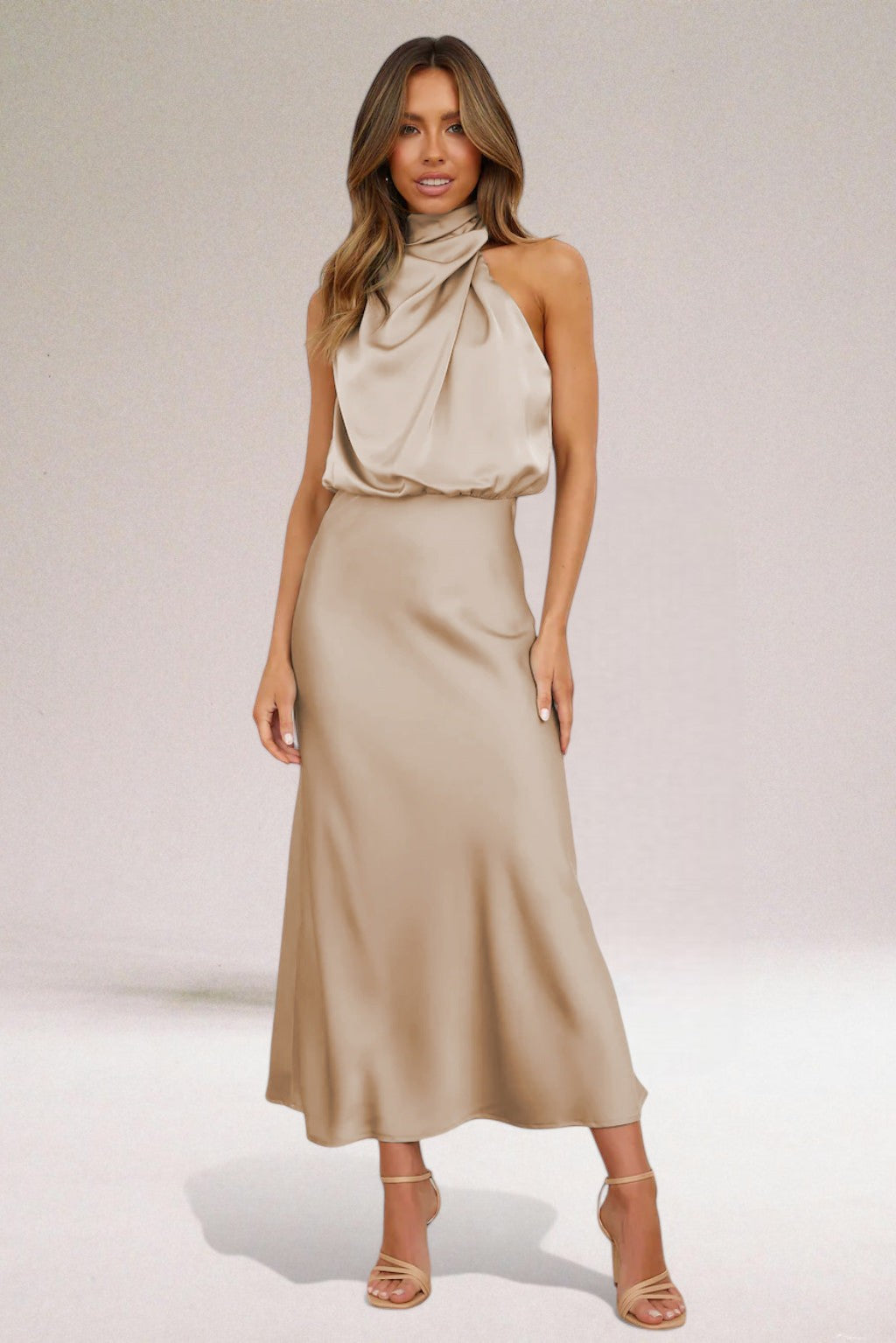 Duttini | Elegant Halter Neck Dress in a Flattering Cut