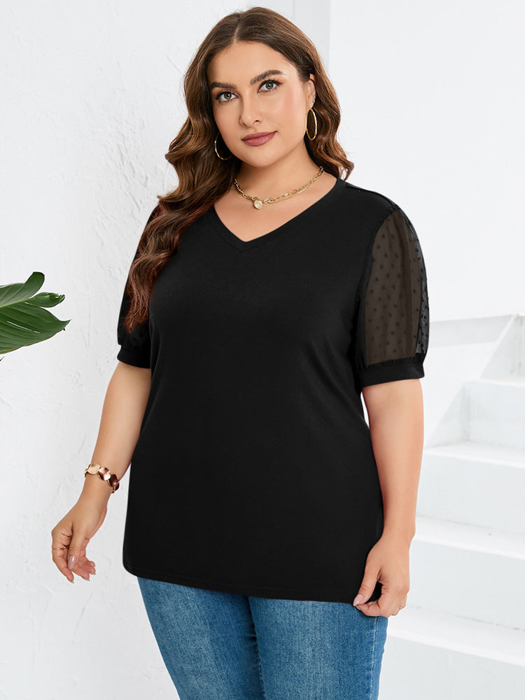 Duttini | Elegant V-Neck Top in a Flattering Cut
