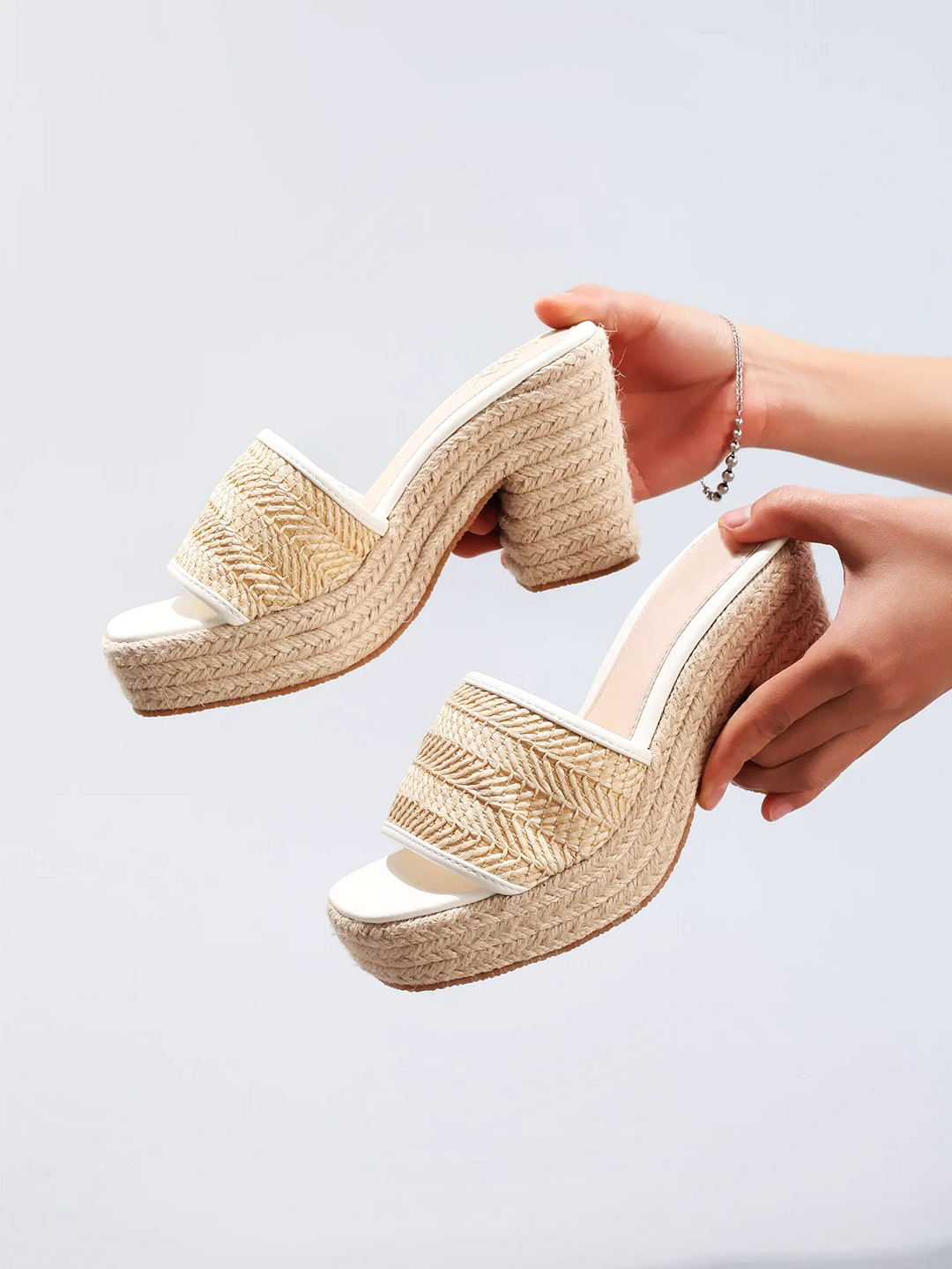 Duttini | Natural Woven Heels