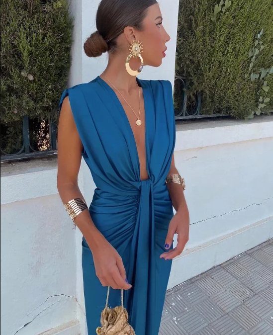 Duttini | Soft Pleated Midi Dress with a Flattering Silhouette