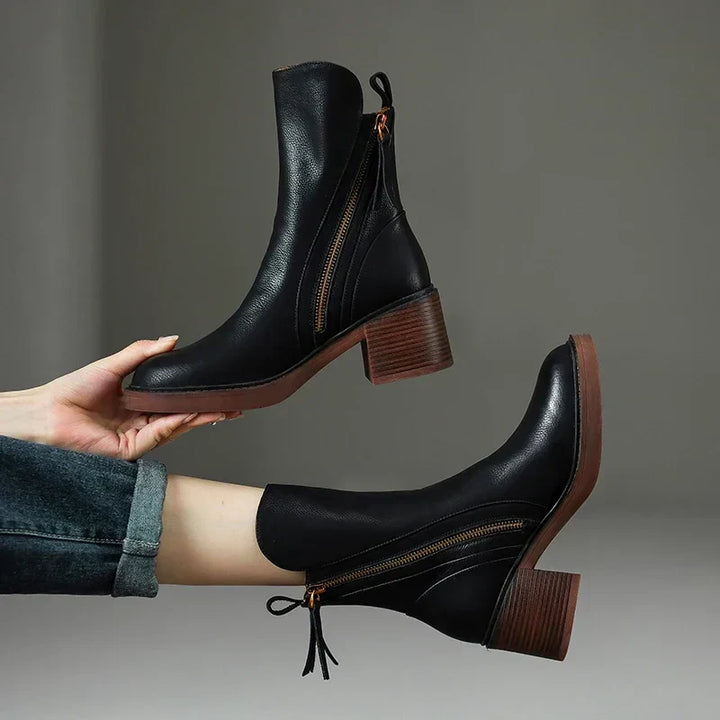 Duttini | Supportive Tassel Accent Chunky Sole Ankle Boots