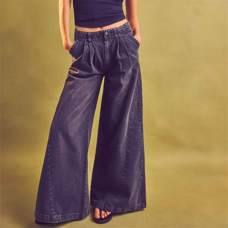 Duttini | Pleated Wide-Leg Jeans for Women in Denim Blue