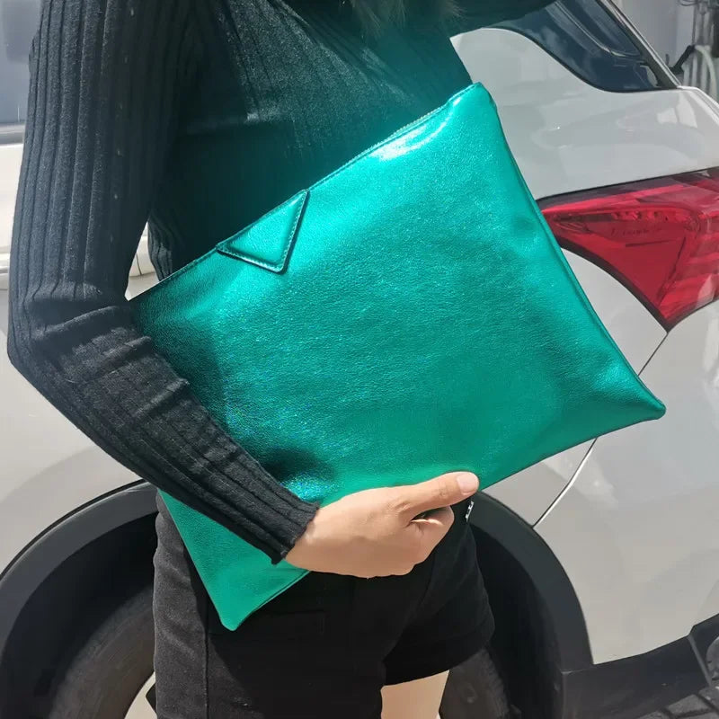 Duttini | Clutch