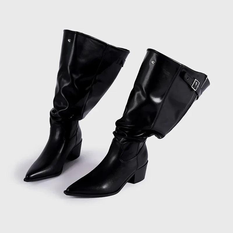 Duttini | Suede Trail Boots
