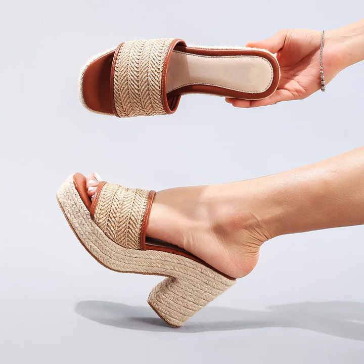 Duttini | Natural Woven Heels