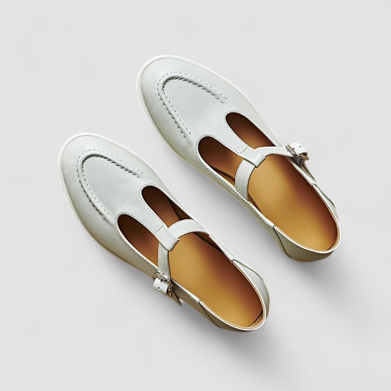 Duttini | Supportive T-Strap for Walking in Comfort