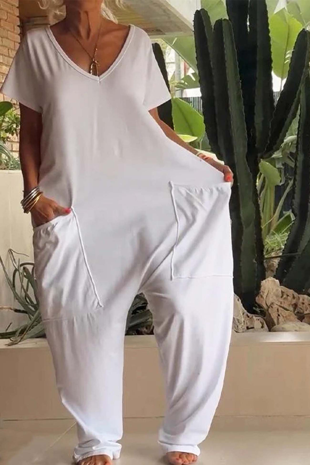 Duttini | Effortless V-Neck Short Sleeve Loose Jumpsuit With Pockets
