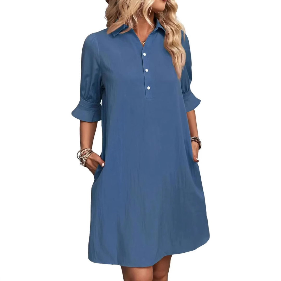 Duttini | Chic Elegance Dress with a Flattering Silhouette
