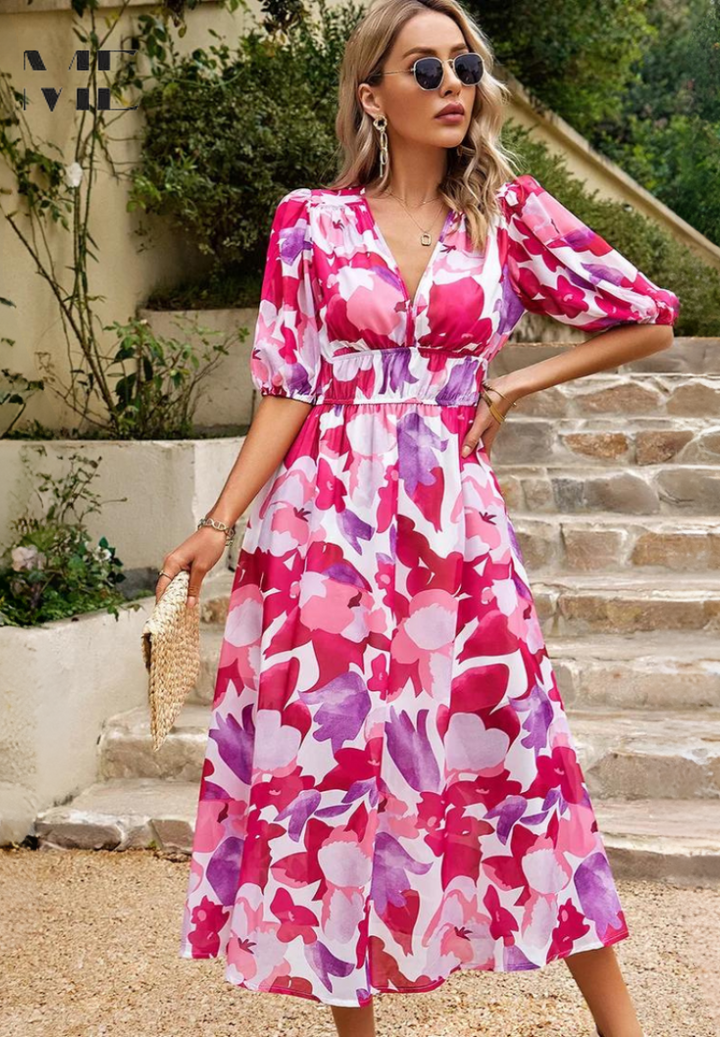 Duttini | Elegant Floral Dress with a Timeless Finish