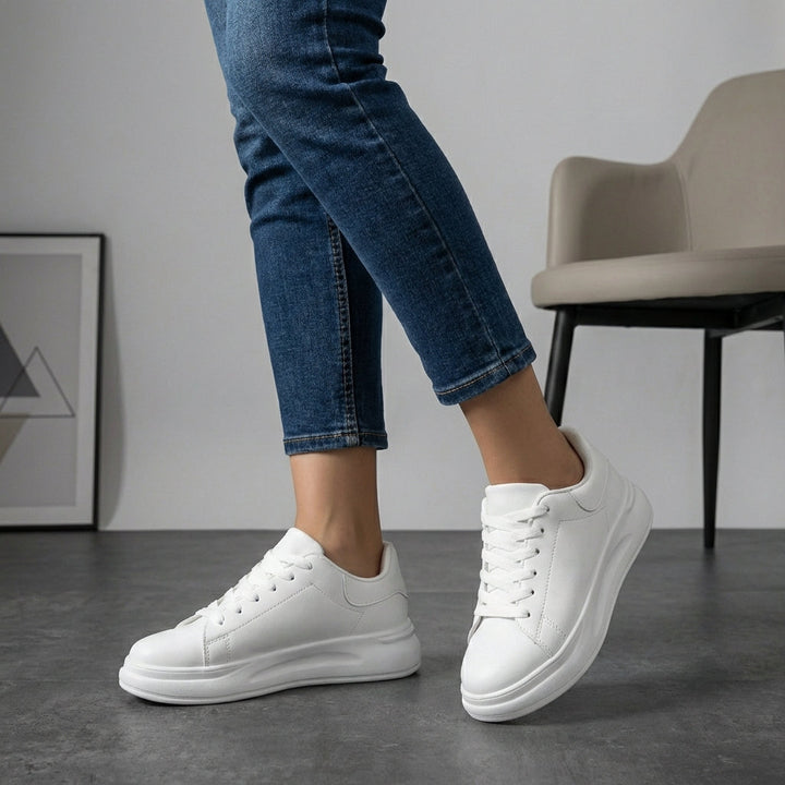 Duttini | Classic Platform Sneakers With Contrast Heel Tab