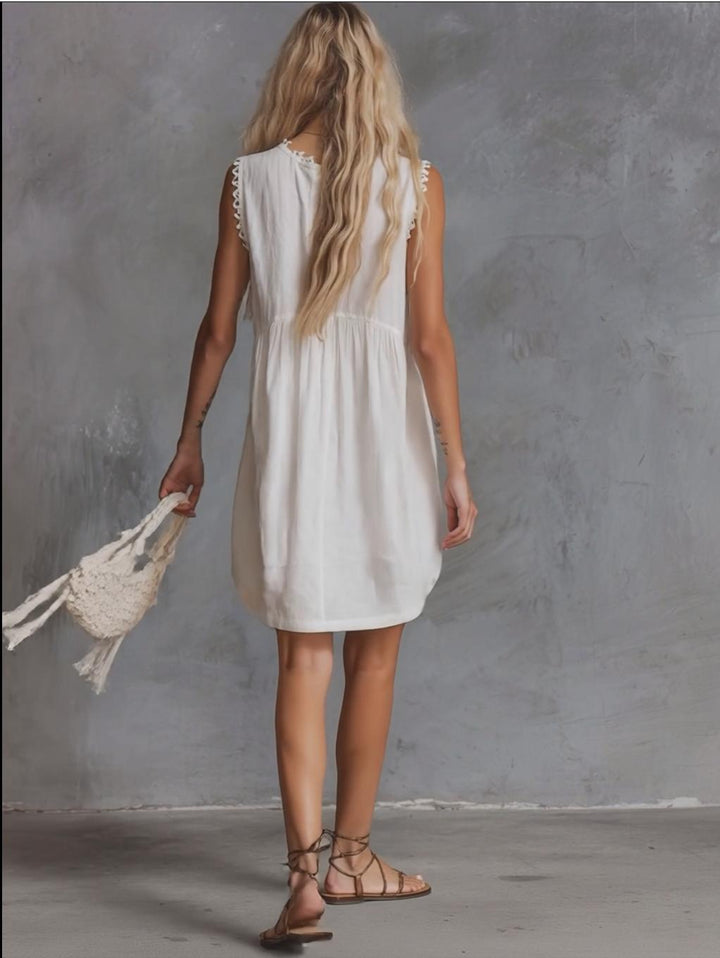 Duttini | White Lace V-Neck Casual Dress