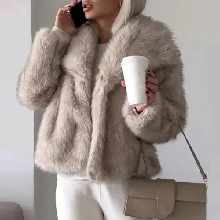 Duttini | Women’s Relaxed Fit Faux Fur Jacket