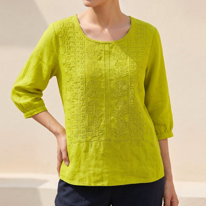 Duttini | Chic Relaxed Embroidered Blouse With Lace Trim And Pintuck Detail