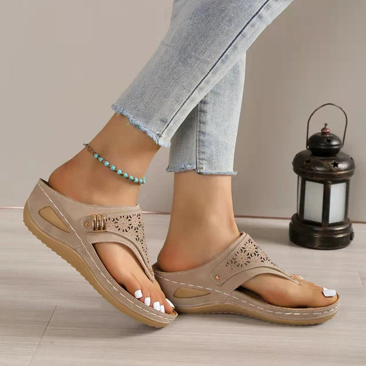 Duttini | Orthopedic Laser-Cut Arch Support Thong Wedge Sandals