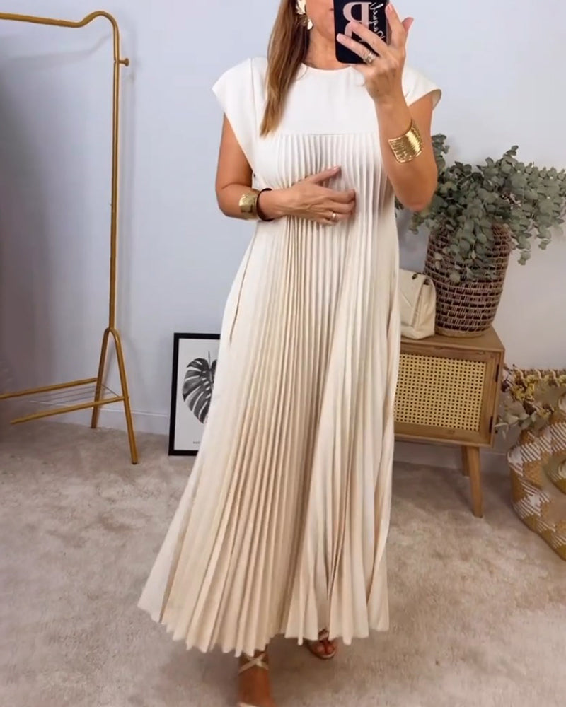 Duttini | Chic Flowy Pleated Maxi Dress Cocktail Made to Turn Heads