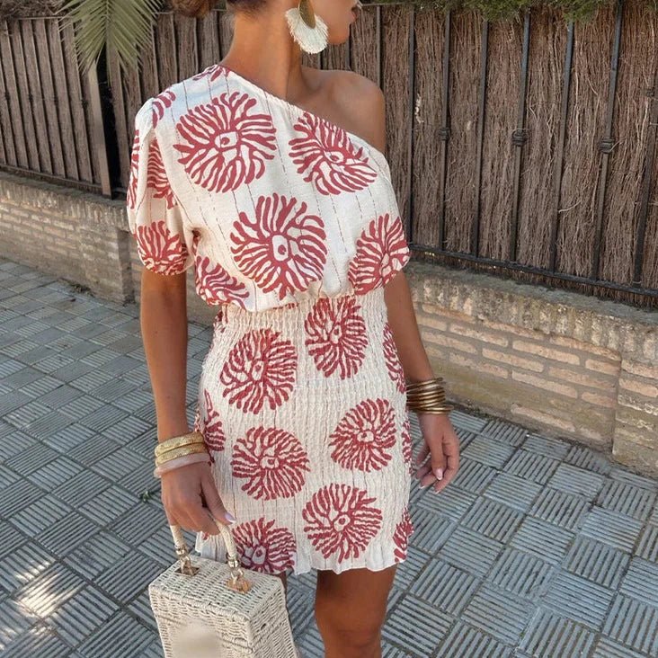Duttini | Romantic Wedding Guest Dress Evening with a Timeless Finish