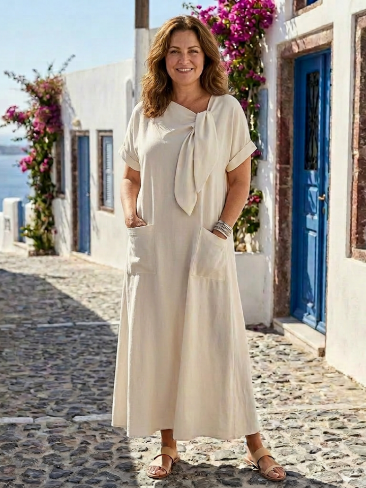 Duttini | Modern Round Neck Pocket Maxi Dress in a Flattering Cut
