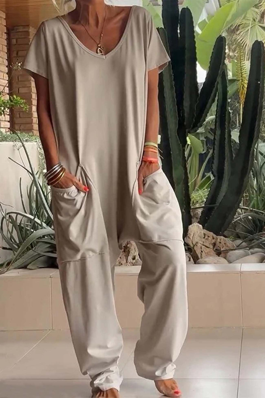 Duttini | Sophisticated V-Neck Short Sleeve Wide Leg Jumpsuit