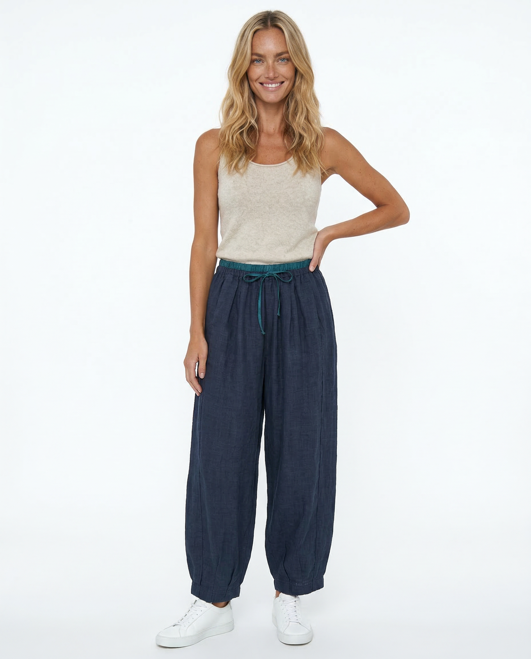 Duttini | Linen Trousers for Women in Classic Fit, Beige