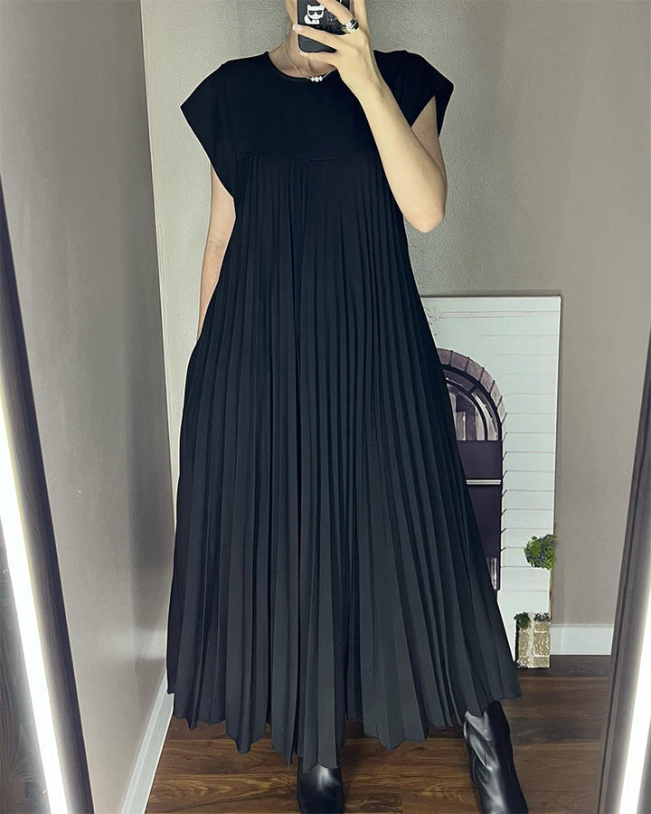 Duttini | Chic Flowy Pleated Maxi Dress Cocktail Made to Turn Heads