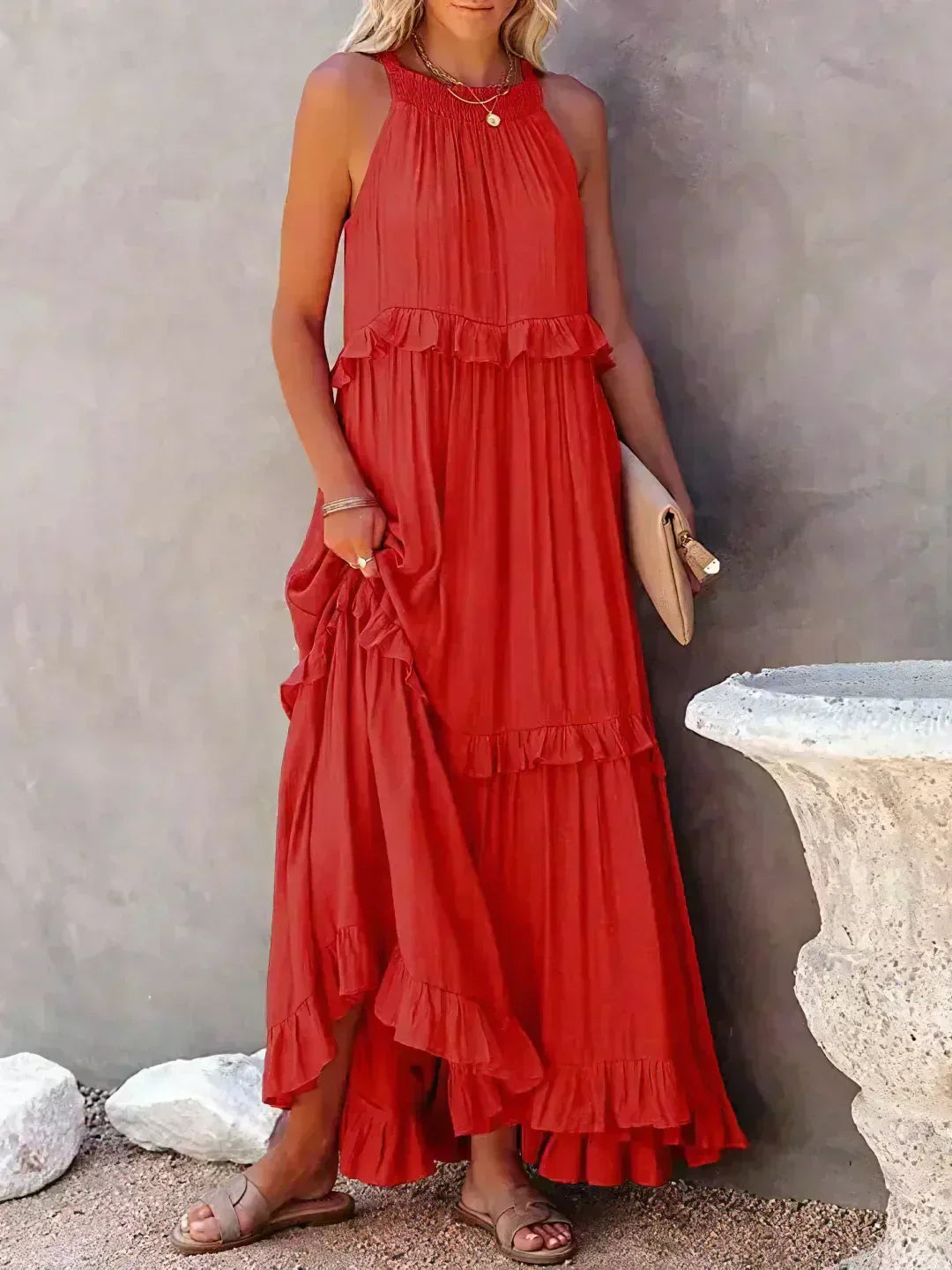 Duttini | Elegant Sleeveless Dress With Ruffles in a Flattering Cut