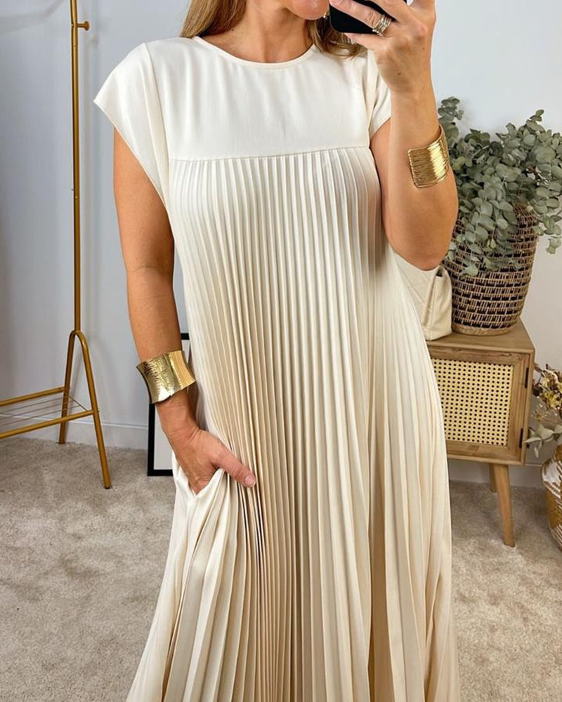 Duttini | Chic Flowy Pleated Maxi Dress Cocktail Made to Turn Heads