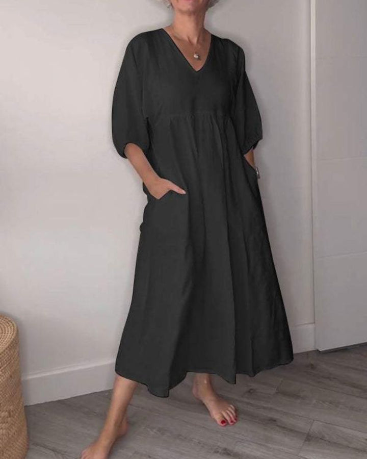 Duttini | Elegant Maxi Dress With V-Neck for Effortless Elegance
