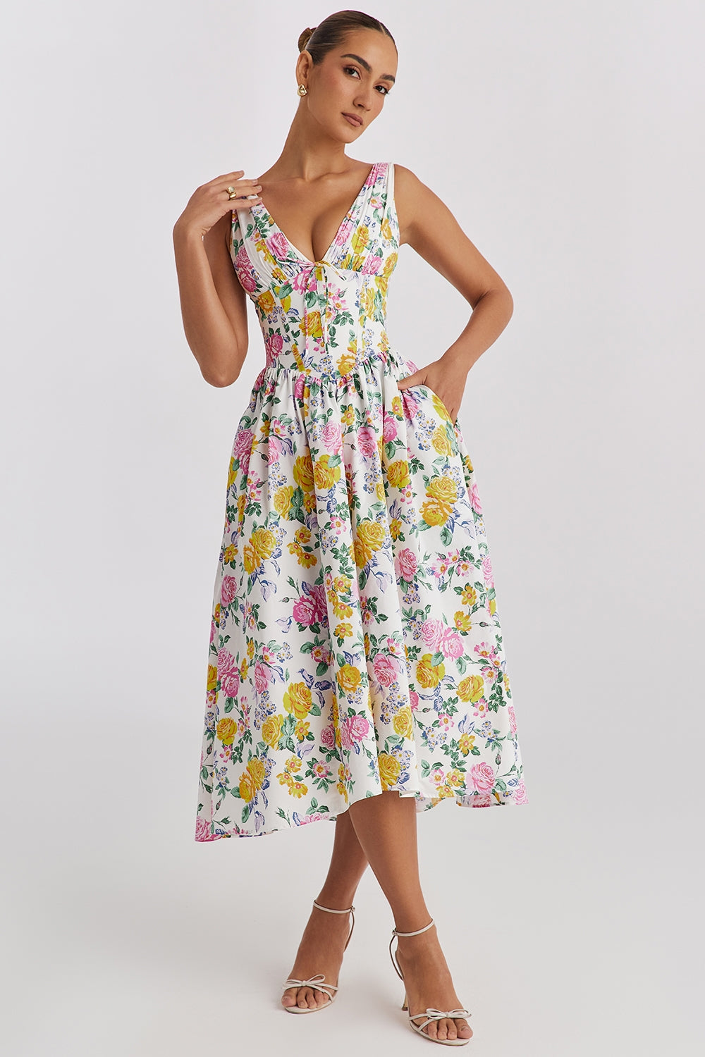 Duttini | Elegant Wedding Guest Dress Summer 2026 in a Flattering Cut