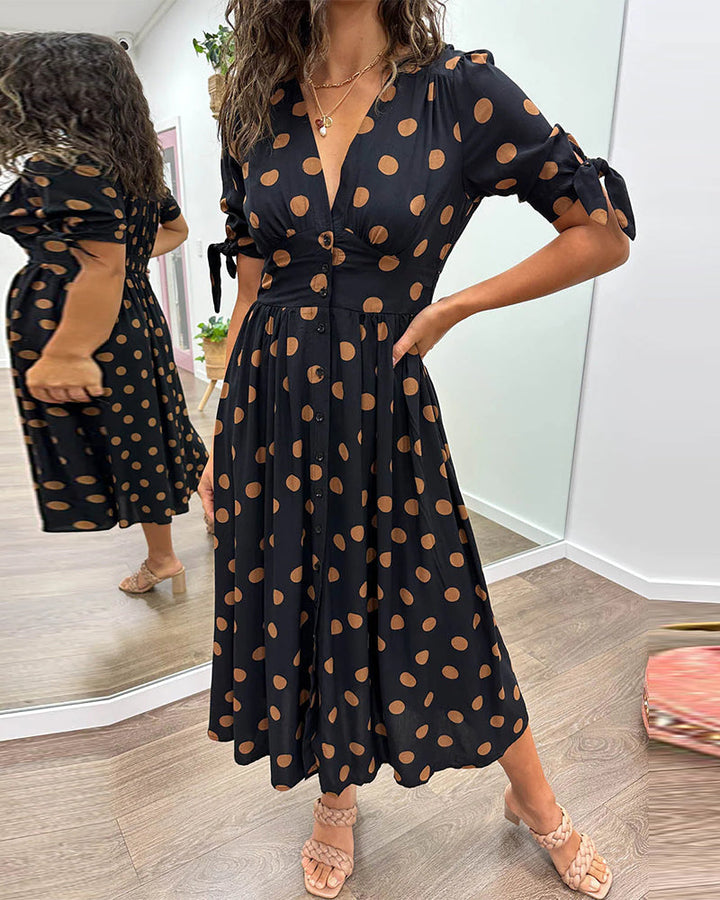 Duttini | Elegant Polka Dot Dress with a Timeless Finish